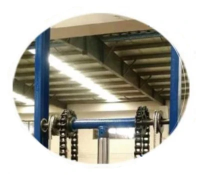 Guide rail hydraulic lift with dual-stage cylinder guidance system for smooth and stable lifting operation