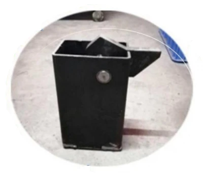 Guide rail hydraulic lift equipped with self-developed anti-fall safety protection system