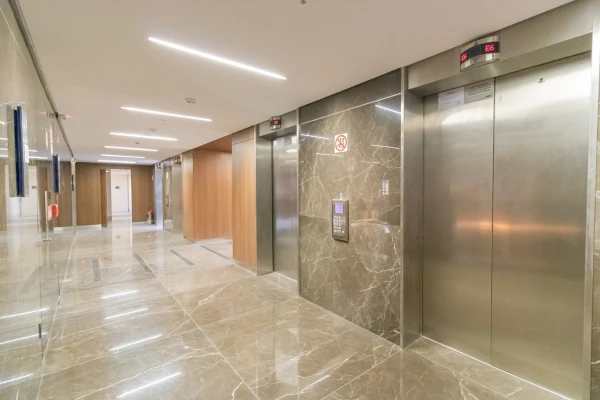 Elevator Capacity Guide: Weight, Passengers & Selection
